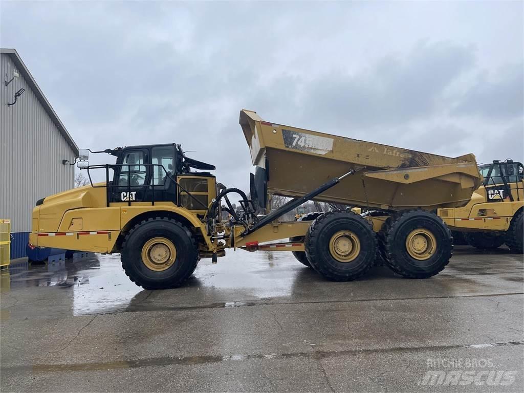 CAT 745 Transportoare articulate