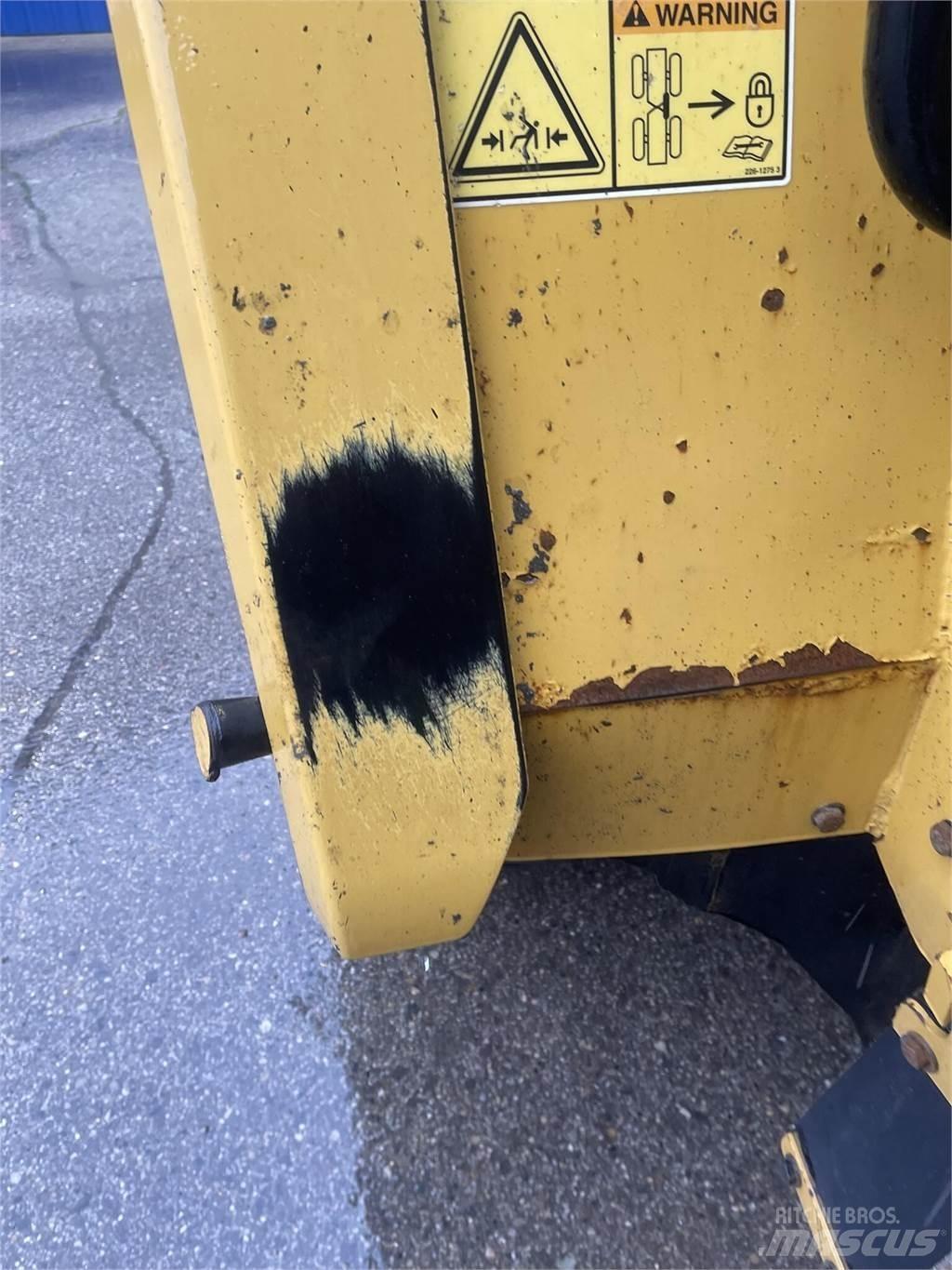 CAT 745C Transportoare articulate