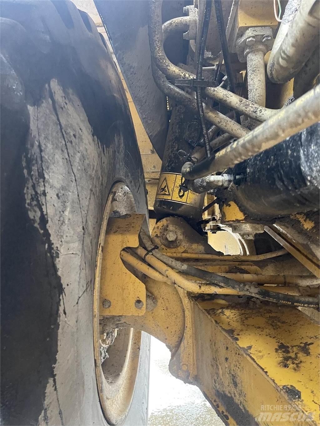 CAT 745C Transportoare articulate