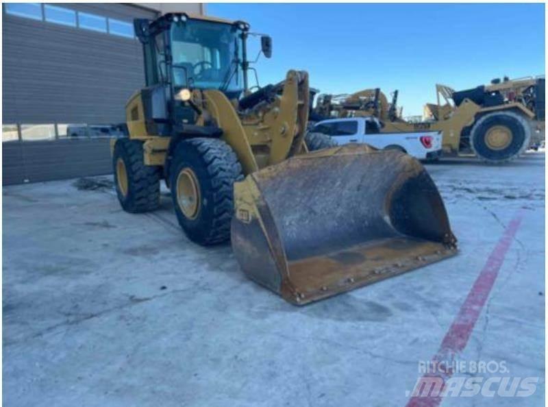 CAT 930M Incarcator pe pneuri