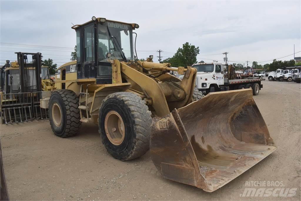 CAT 938G Incarcator pe pneuri