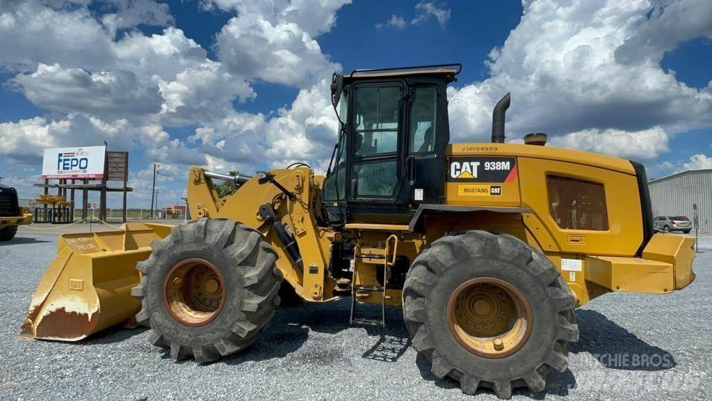 CAT 938M Incarcator pe pneuri