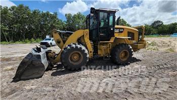 CAT 938M Incarcator pe pneuri