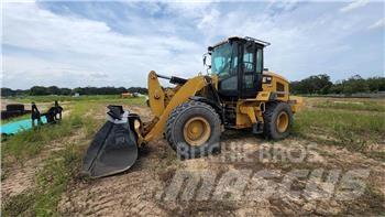 CAT 938M Incarcator pe pneuri
