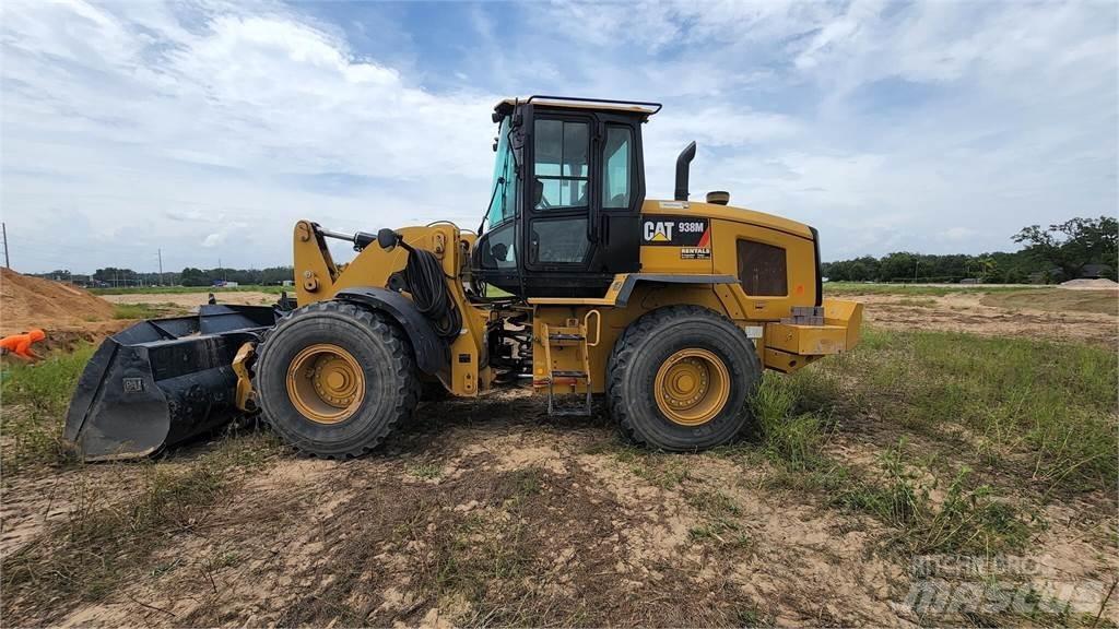 CAT 938M Incarcator pe pneuri