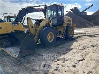 CAT 938M Incarcator pe pneuri