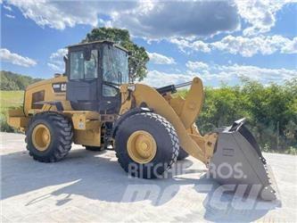 CAT 938M Incarcator pe pneuri