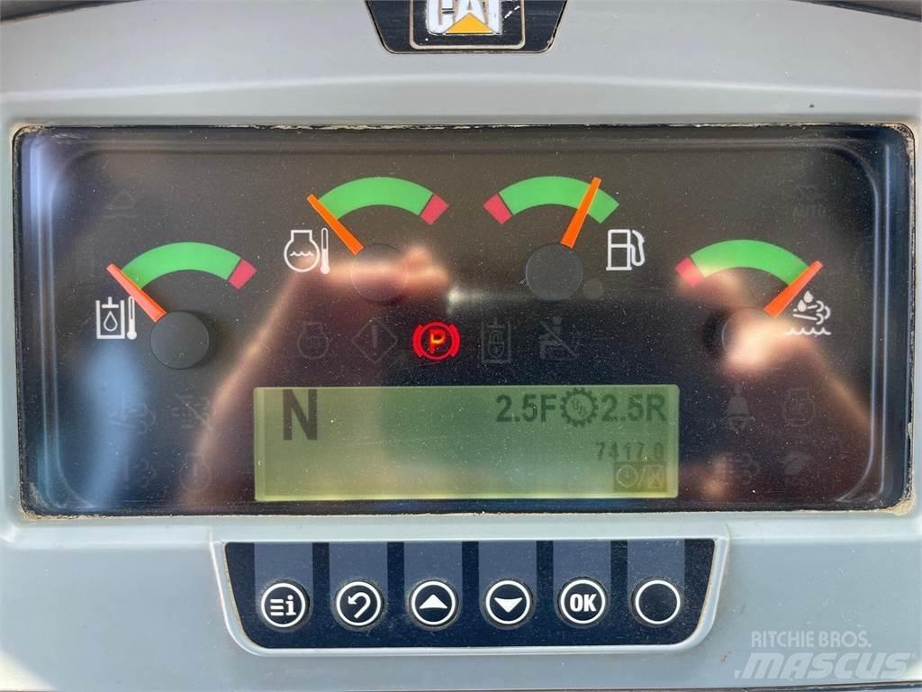 CAT 963K Încarcatoare cu excavator