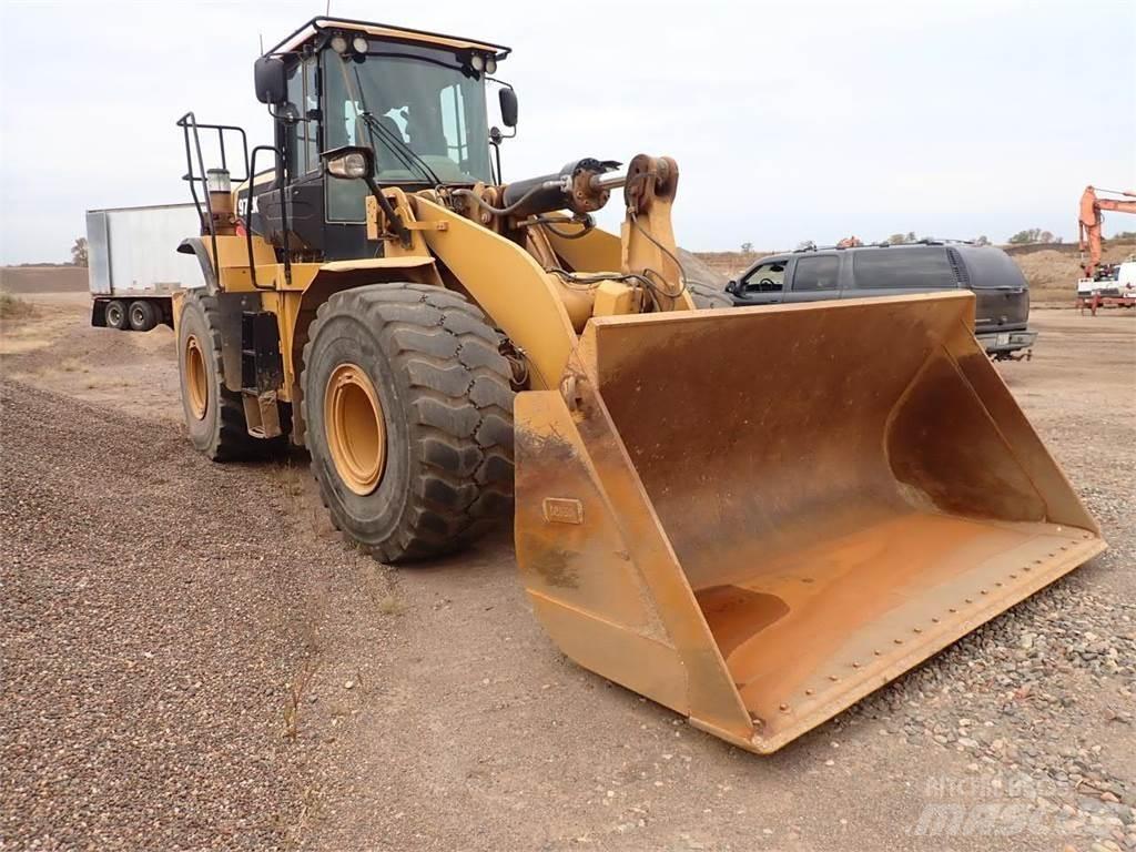 CAT 972K Incarcator pe pneuri