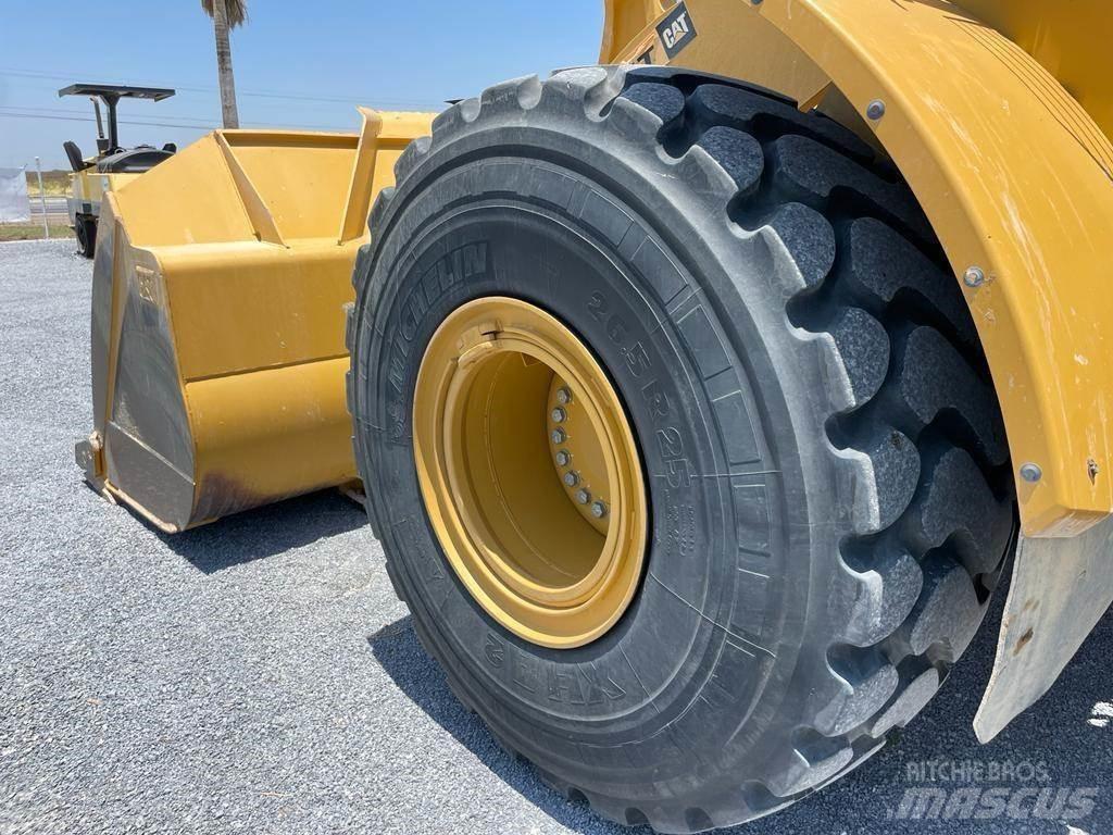 CAT 972M Incarcator pe pneuri