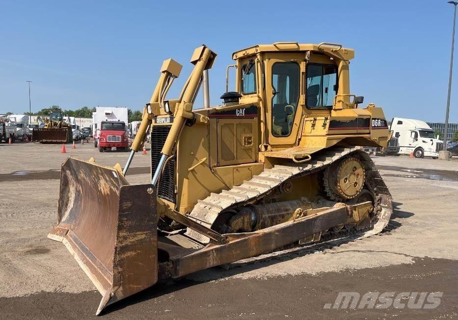 CAT D6R Buldozere pe senile