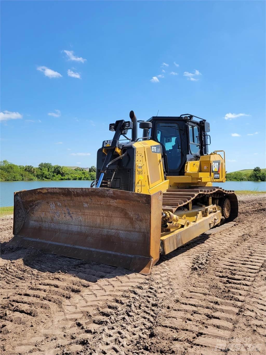 CAT D7E LGP Buldozere pe senile