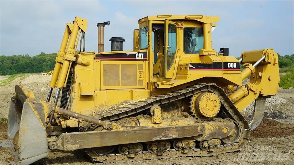 CAT D8R Buldozere pe senile