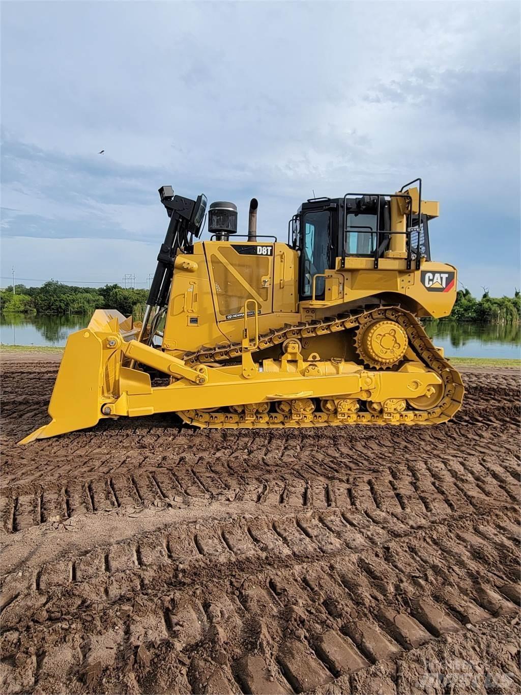 CAT D8T Buldozere pe senile