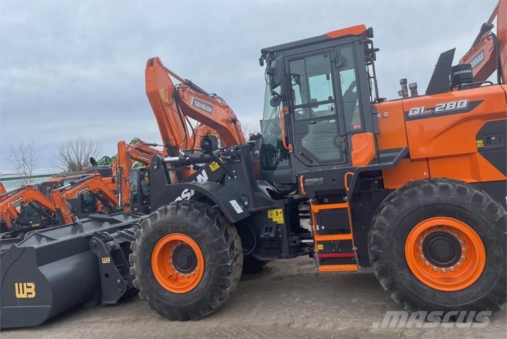 Develon DL280-7 Incarcator pe pneuri