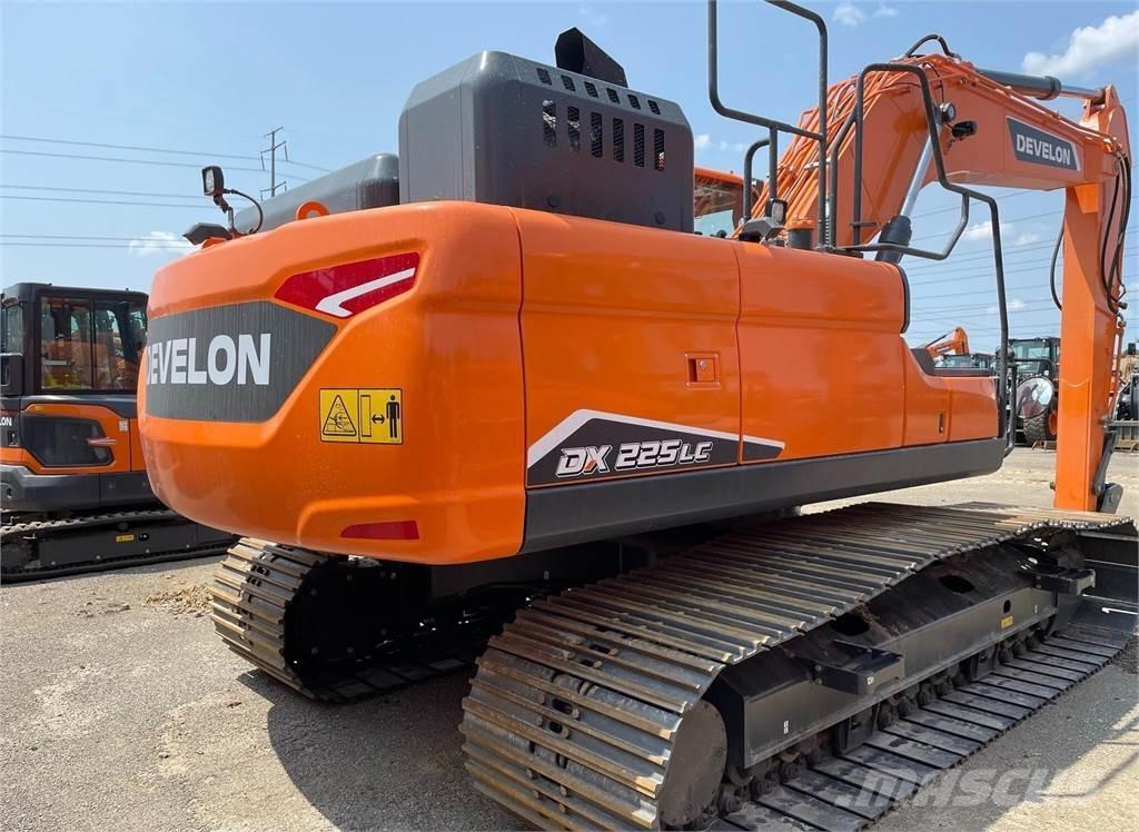 Develon DX225 LC-7 Excavatoare pe șenile
