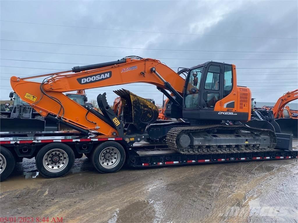Develon DX235 LCR-5 Excavatoare pe șenile
