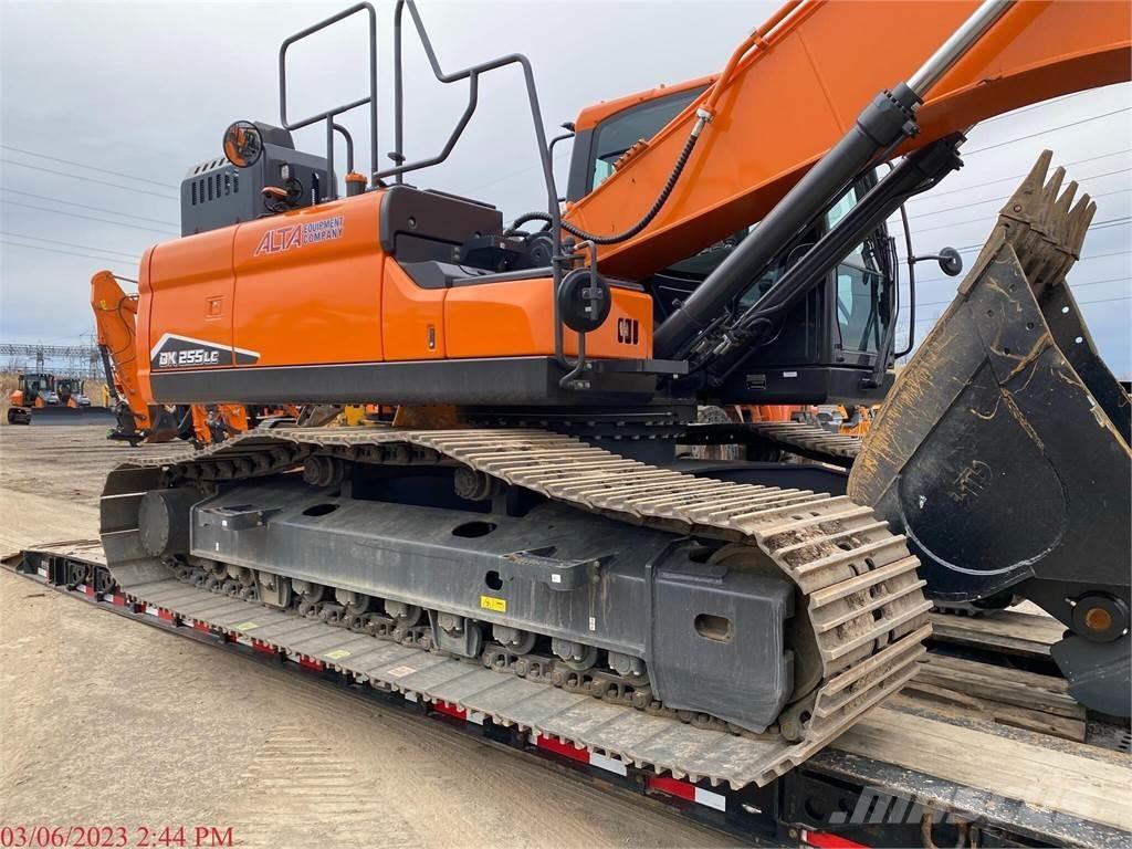 Develon DX255 LC-7 Excavatoare pe șenile
