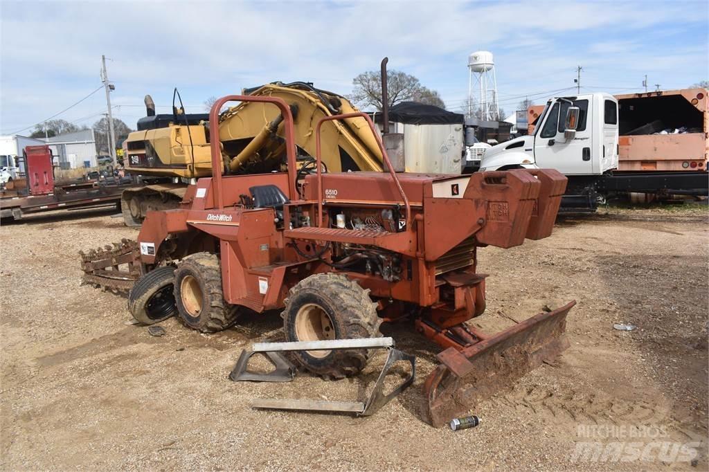 Ditch Witch 6510DD Excavatoare de santuri