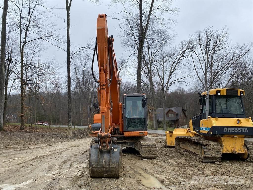 Doosan DX140 LC-3 Excavatoare pe șenile
