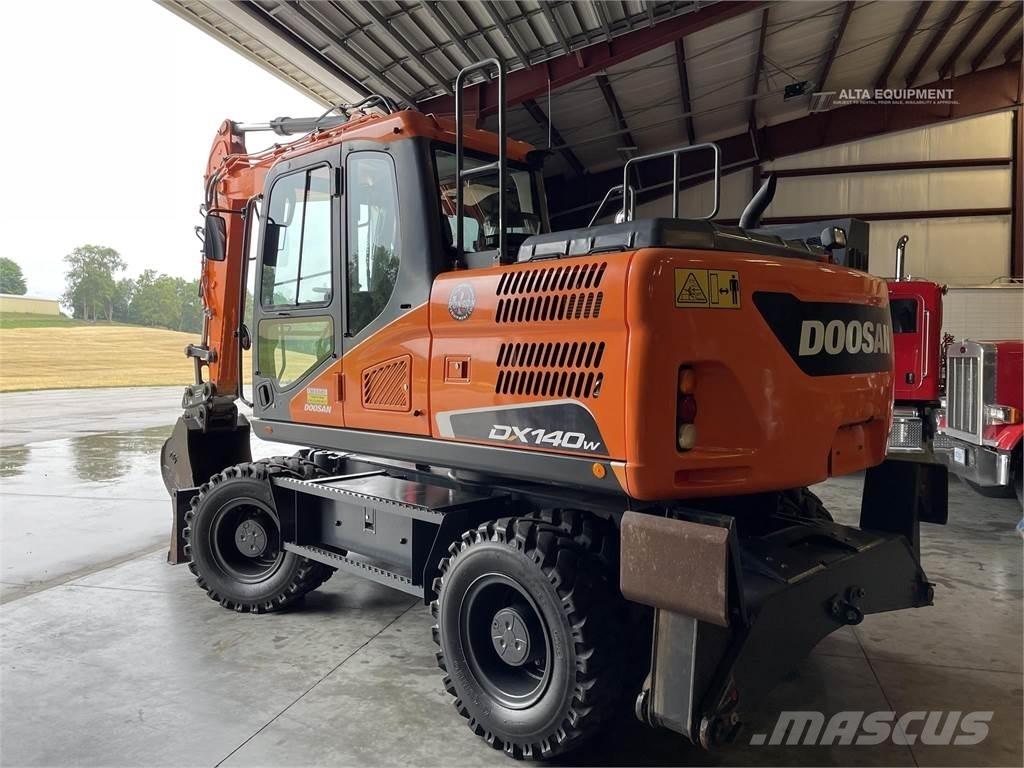 Doosan DX140W-5 Excavatoare cu roti