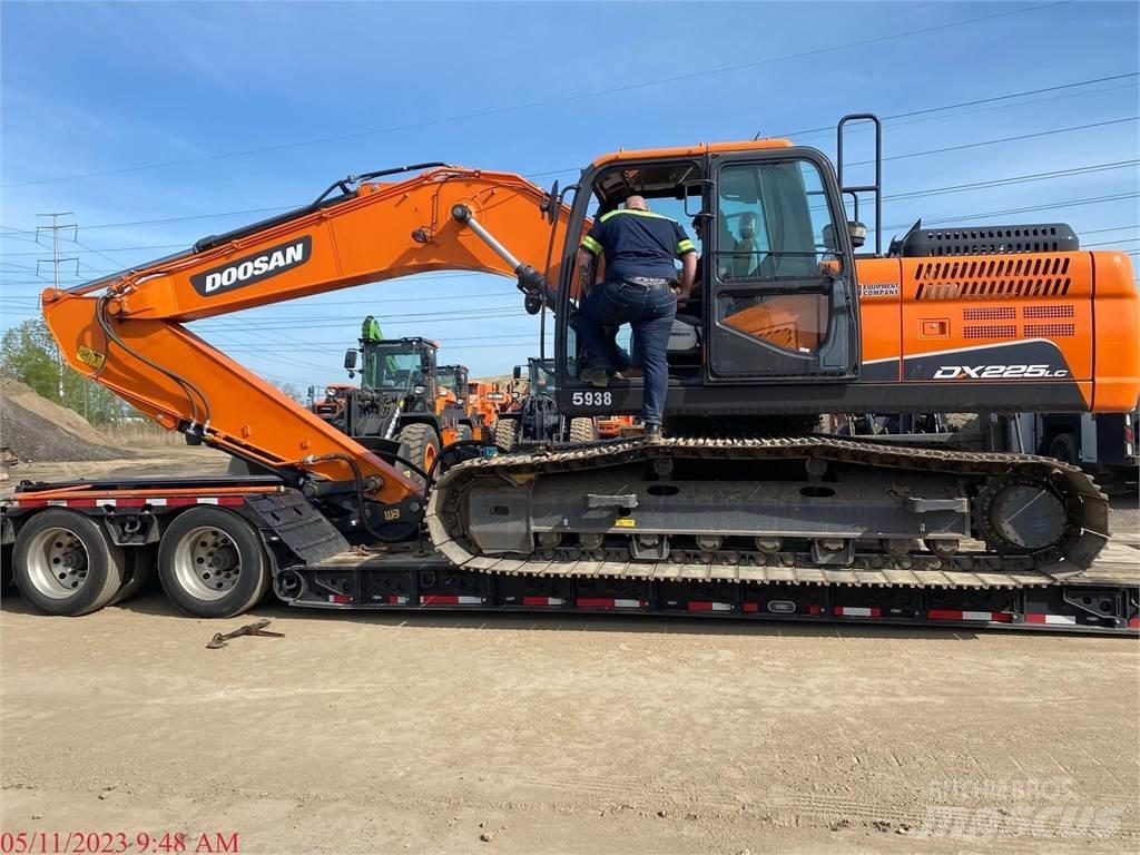 Doosan DX225 LC-5 Excavatoare pe șenile
