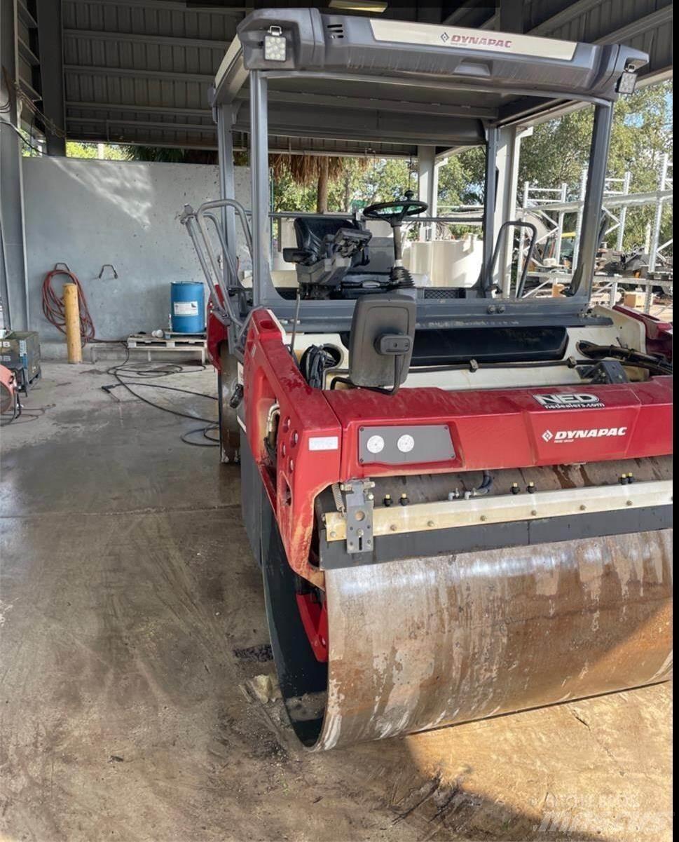 Dynapac CC5200 VI Cilindri compactori dubli