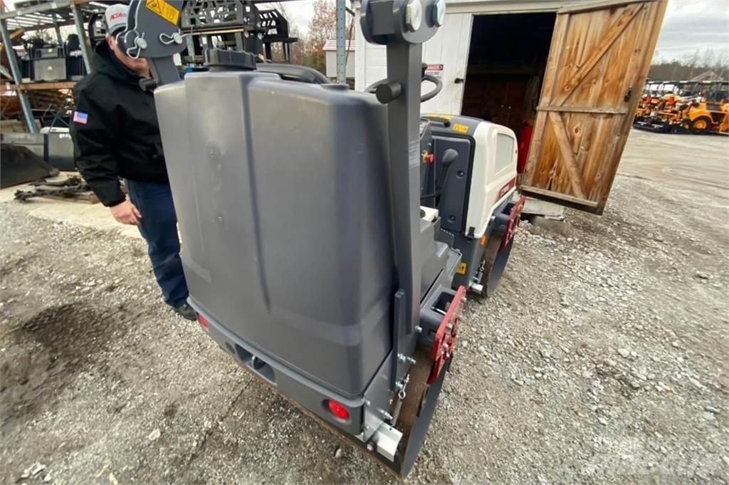Dynapac CC900G Cilindri compactori dubli