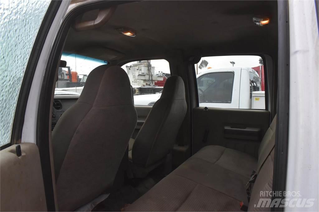Ford F550 Municipal/vehicul cu uz general