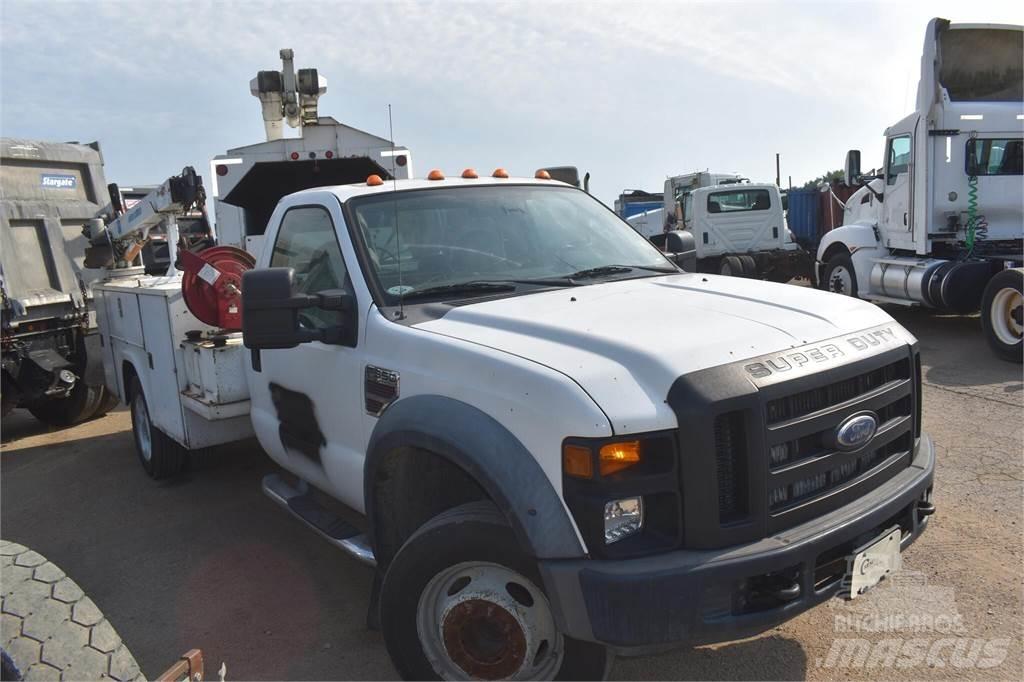 Ford F550 Municipal/vehicul cu uz general