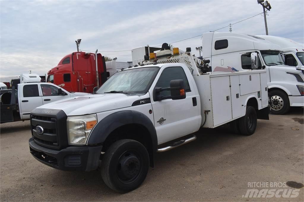 Ford F550 Municipal/vehicul cu uz general