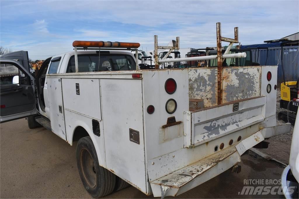 Ford F550 Municipal/vehicul cu uz general