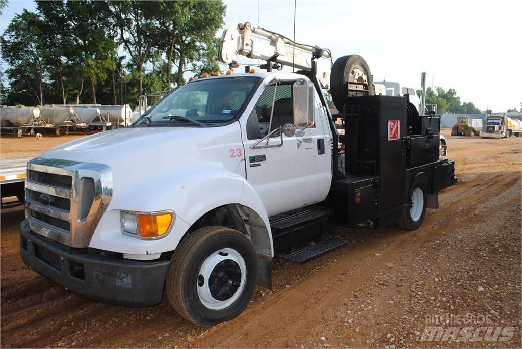 Ford F650 Municipal/vehicul cu uz general
