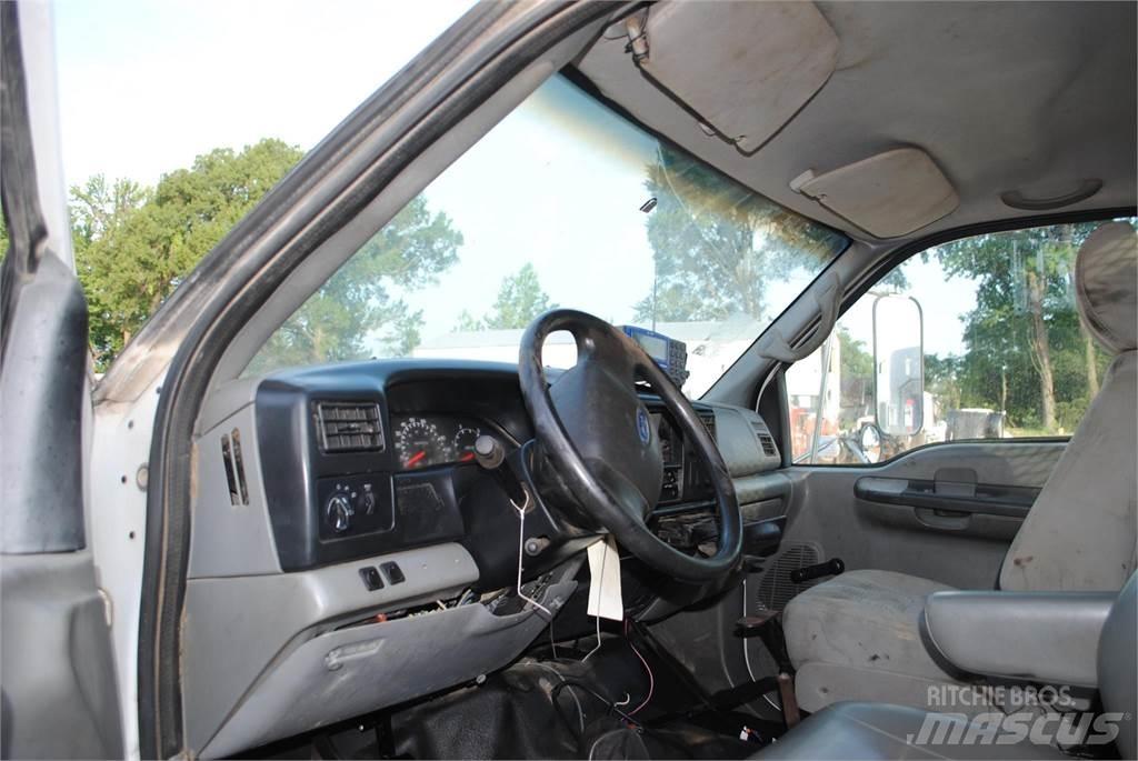 Ford F650 Municipal/vehicul cu uz general