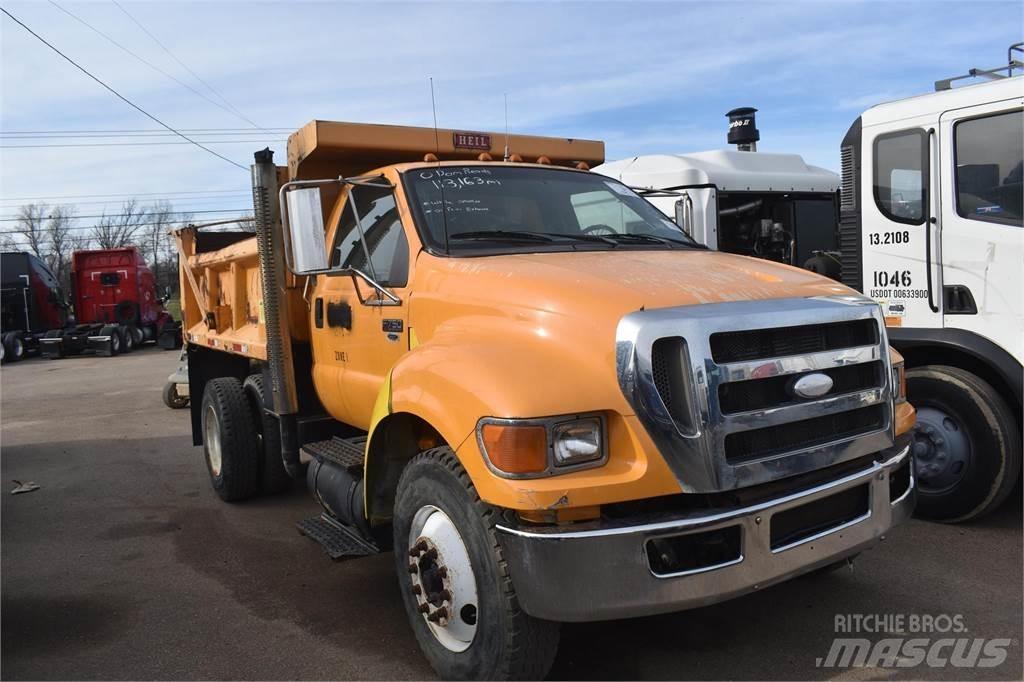 Ford F750 Autobasculanta