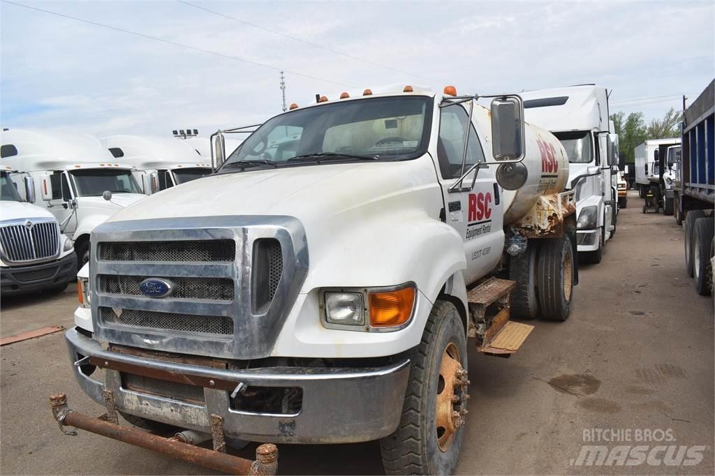 Ford F750 Cisterne