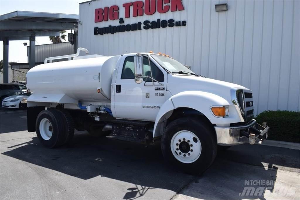 Ford F750 Cisterne