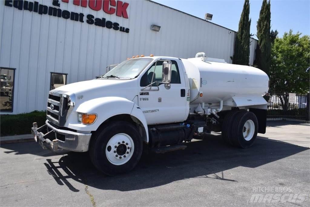 Ford F750 Cisterne