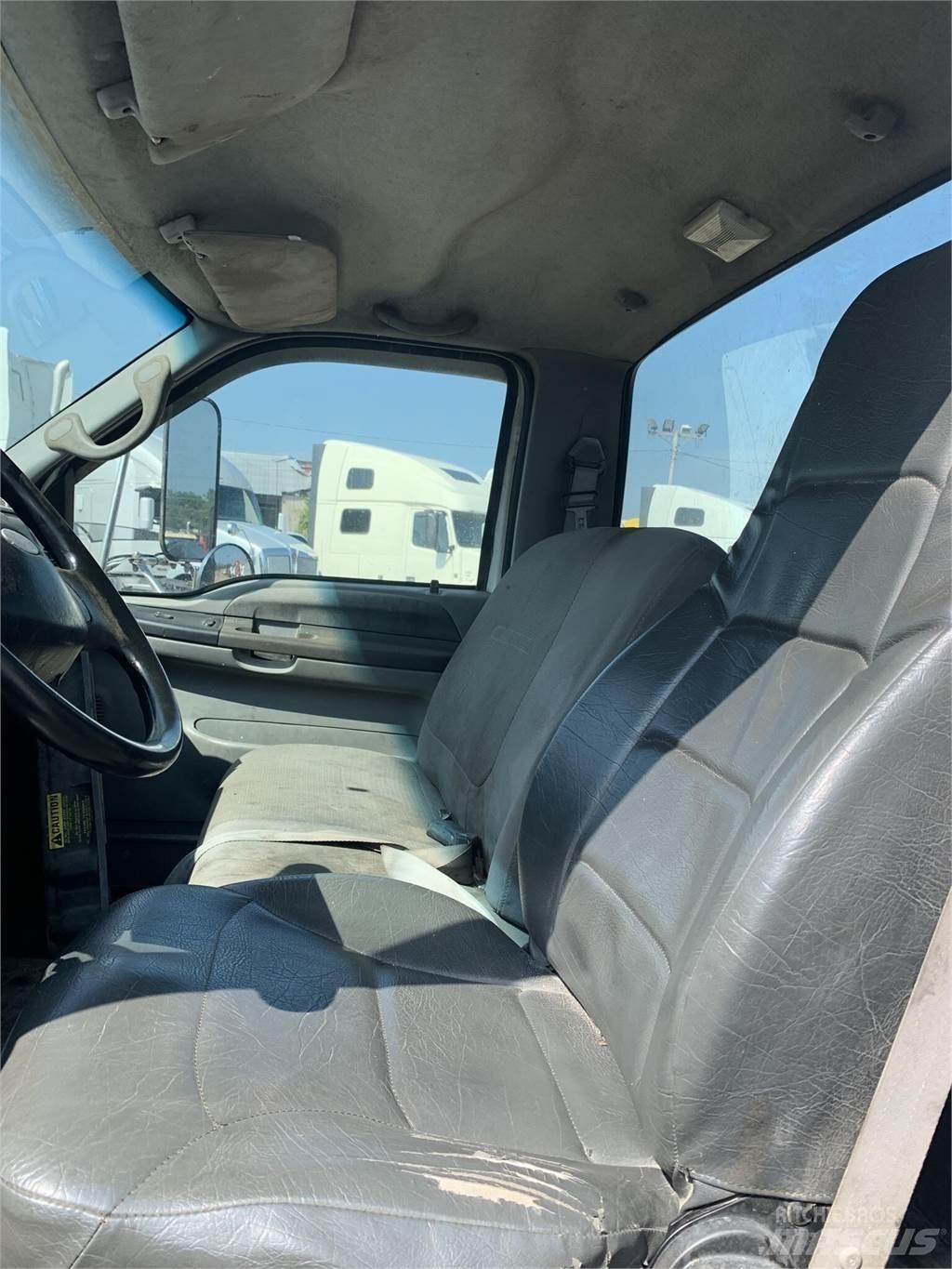 Ford F750 Camioane cu macara