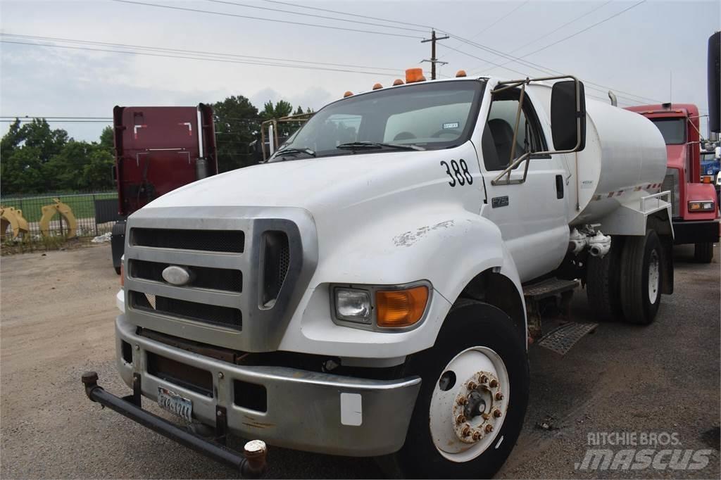 Ford F750 Cisterne