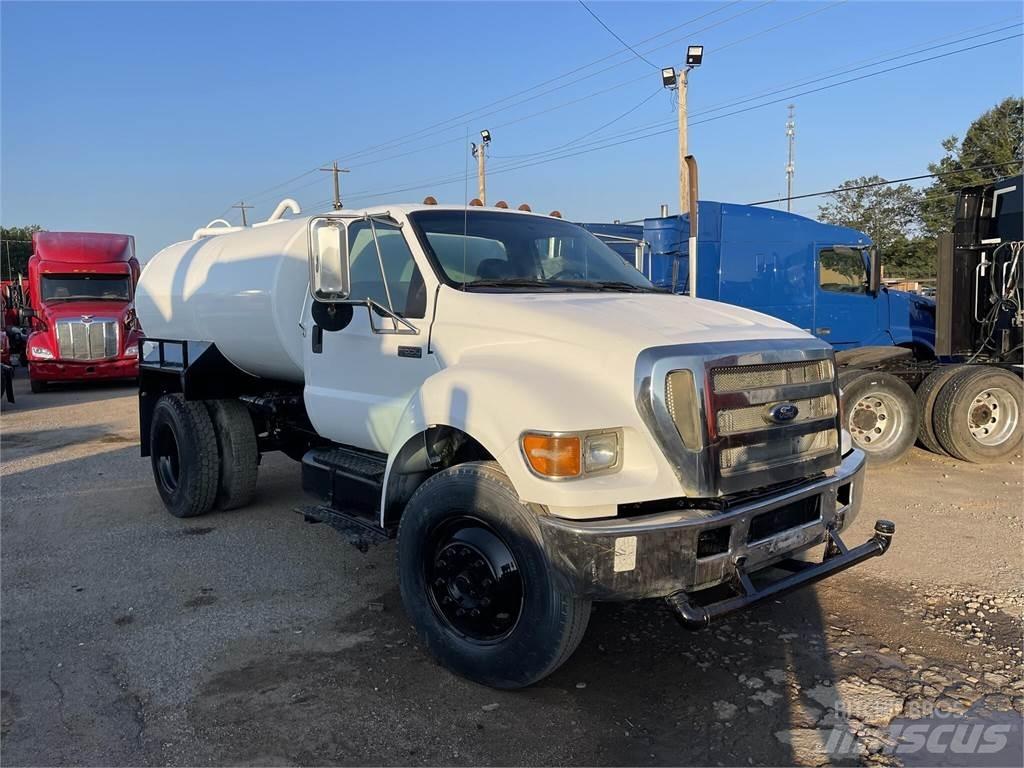 Ford F750 Cisterne