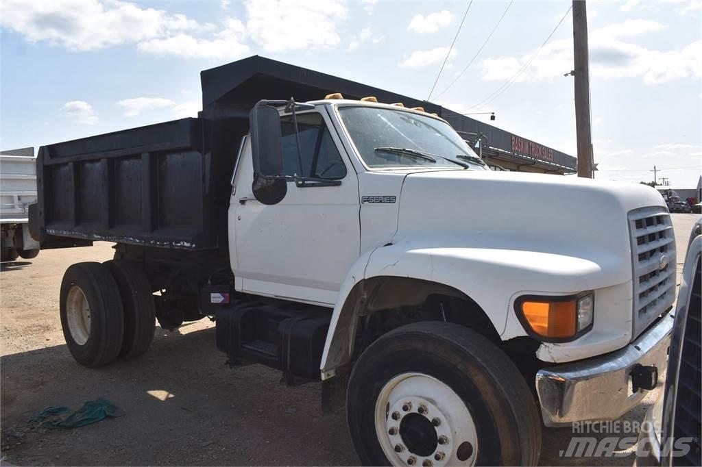 Ford F800 Autobasculanta