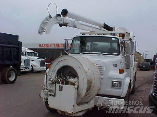 Ford L8000 Cisterne