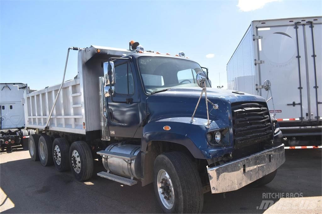 Freightliner 114SD Autobasculanta
