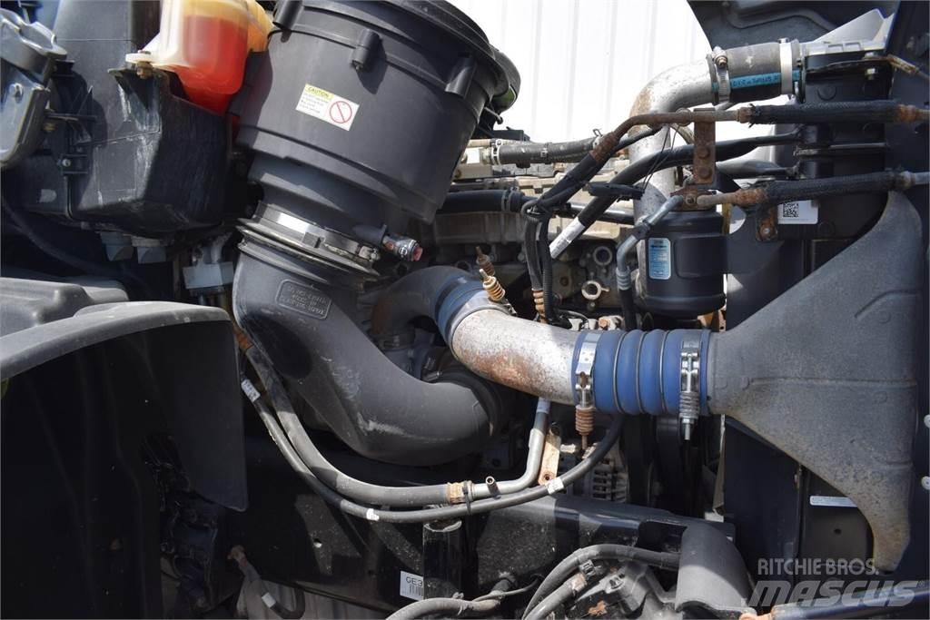 Freightliner 114SD Cisterne