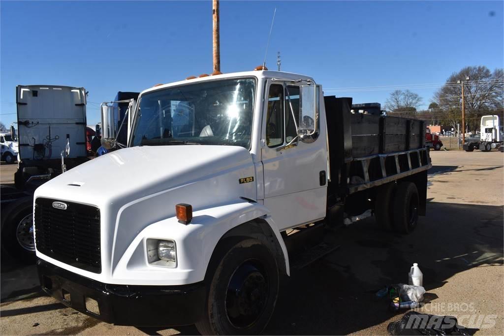 Freightliner FL60 Autobasculanta
