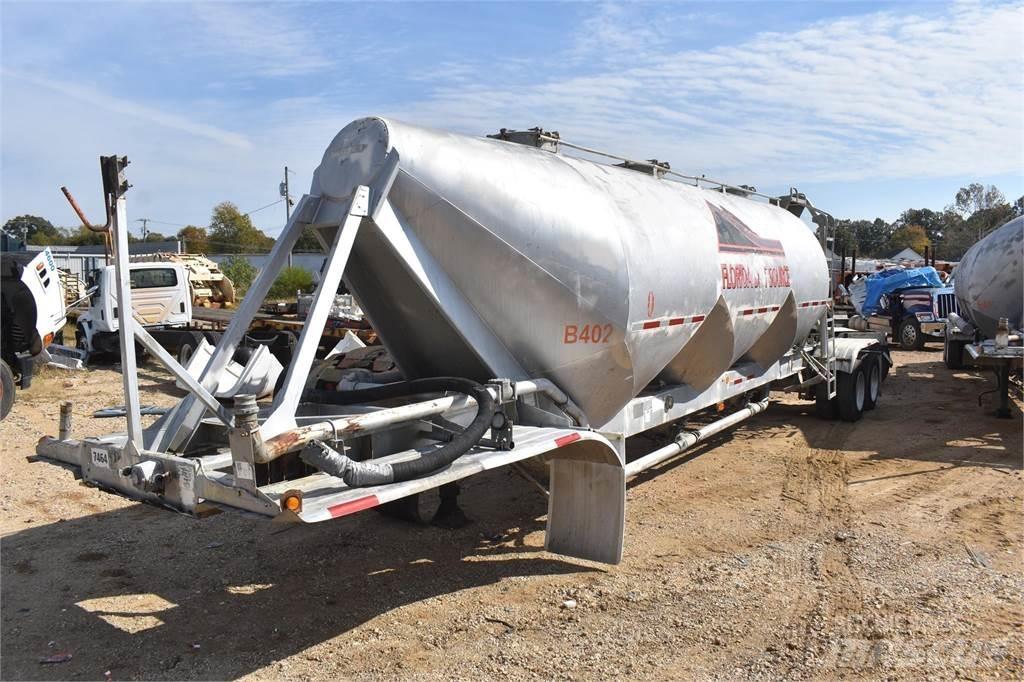 Fruehauf  Remorci Cisterne