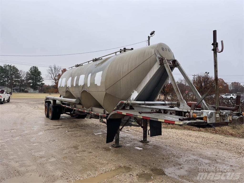 Fruehauf  Remorci Cisterne