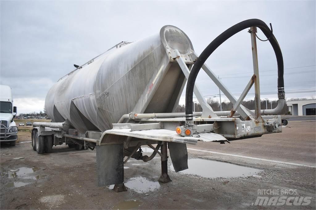 Fruehauf  Remorci Cisterne