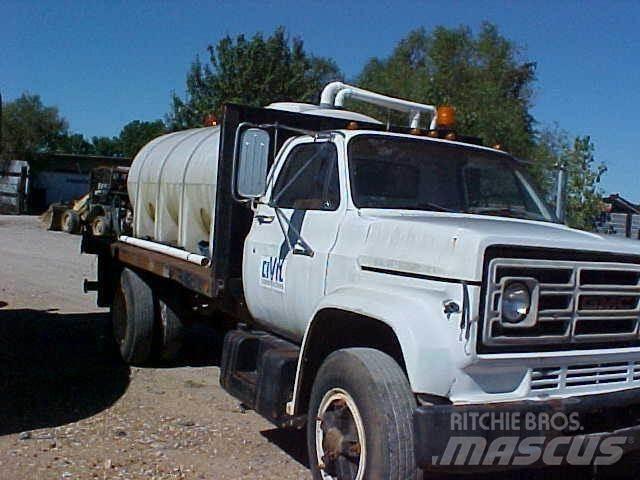 GMC TOPKICK C6500 Cisterne
